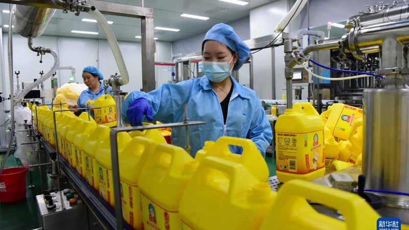化工产品安全使用：从了解SDS到价格咨询的全方位指南